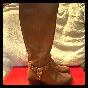 Light brown Guess boots